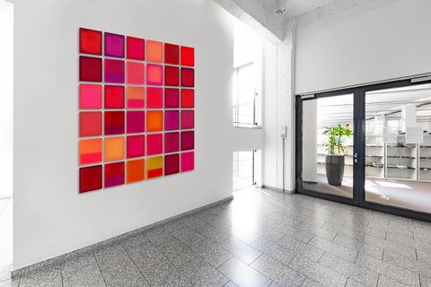 Jana Dettmer, Installation The Square Project 7.24, art prints behind acrylic glass Jana Dettmer, Installation The Square Project 7.24, art prints behind acrylic glass